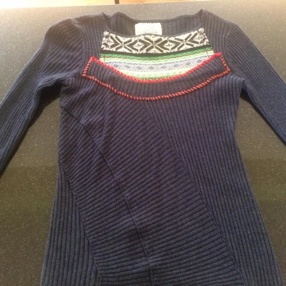 Sweater - Picture 2 of 2